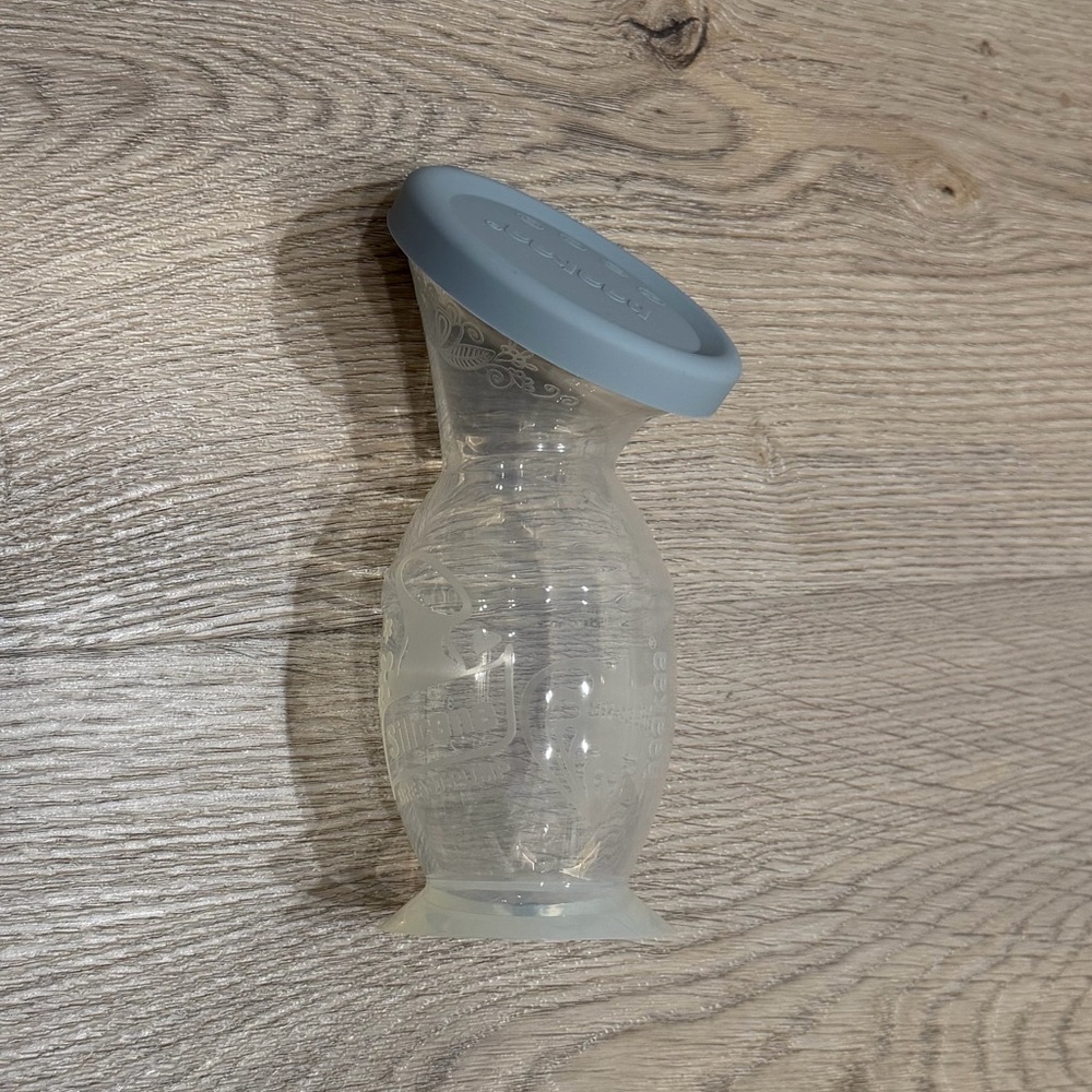 Haakaa Breastpump with Lid